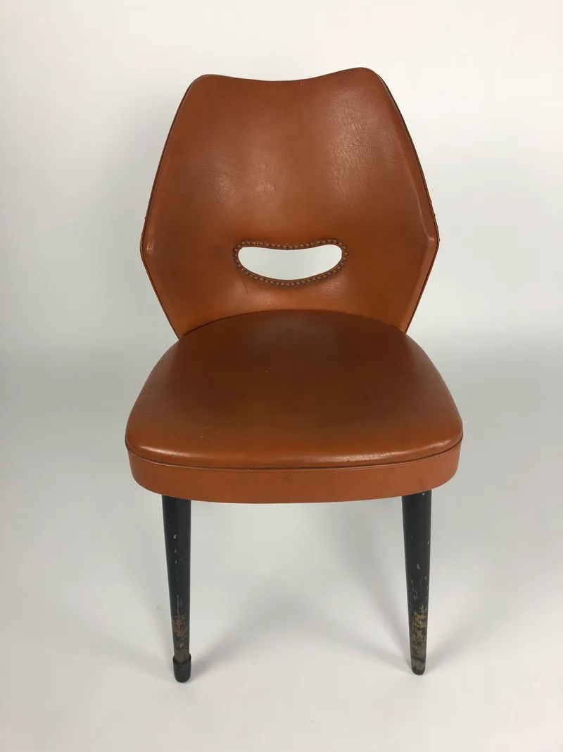 50ies dining chair voor de herstoffering, beeld 1