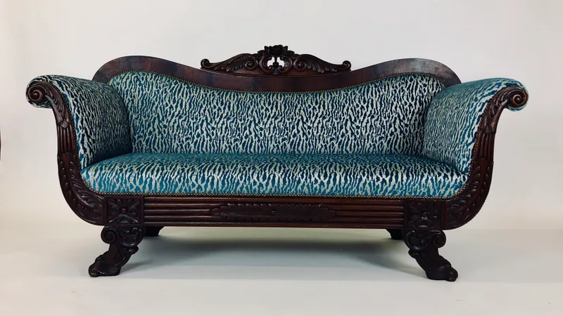 Biedermeier bank, herstoffeerd door Cammers