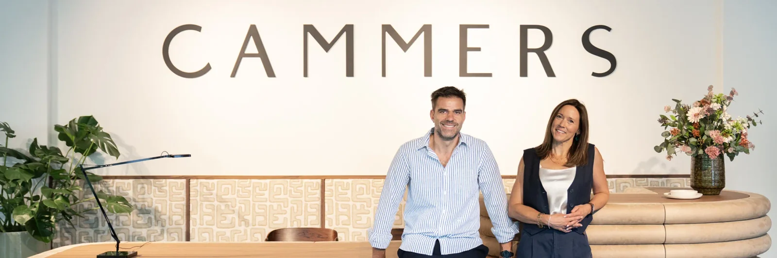 Jan Cammers en Mieke Comeyne in de showroom van Cammers in Mechelen
